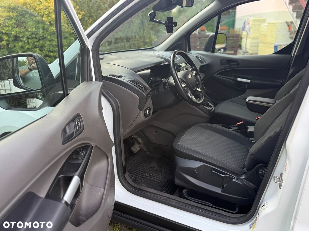 Ford Transit Connect - 8