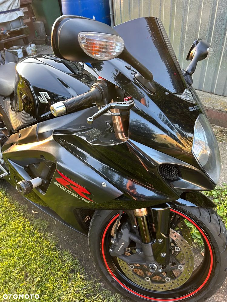 Suzuki GSX-R - 10