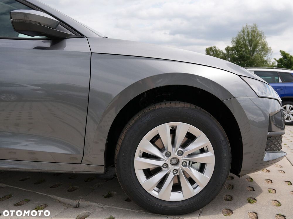 Skoda Octavia 1.5 TSI mHEV Drive Essence DSG - 5