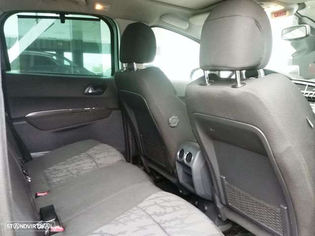 Peugeot 3008 1.6 HDi Sport - 11