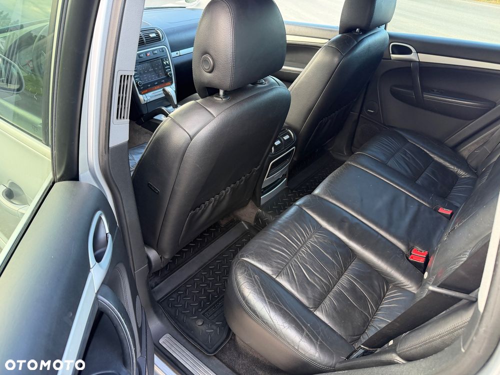 Porsche Cayenne - 13