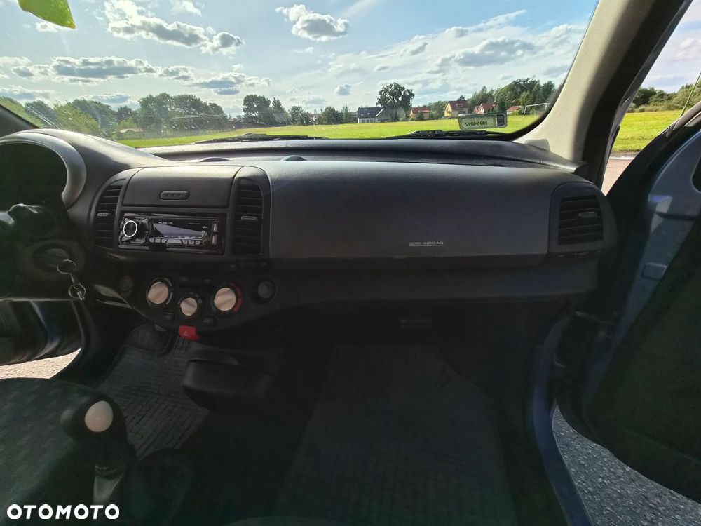 Nissan Micra 1.2 Visia + - 21