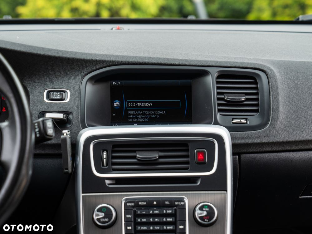 Volvo V60 D4 Business Edition - 37