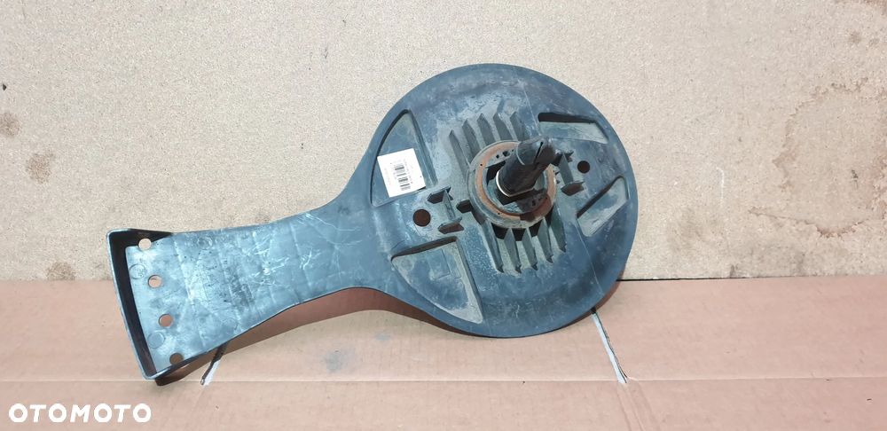 Renault Clio III Kombi 1.5 DCI Winda Koła Zapasowego 8200667569A - 2