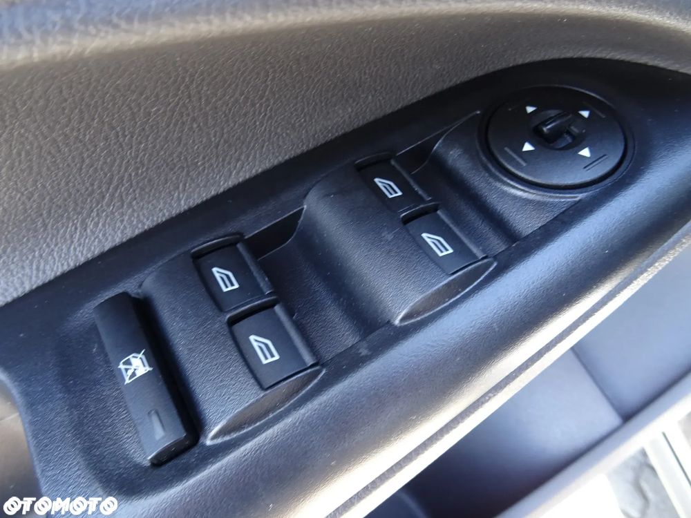Ford Tourneo Connect 1.5TDCi Start-Stop Titanium - 29