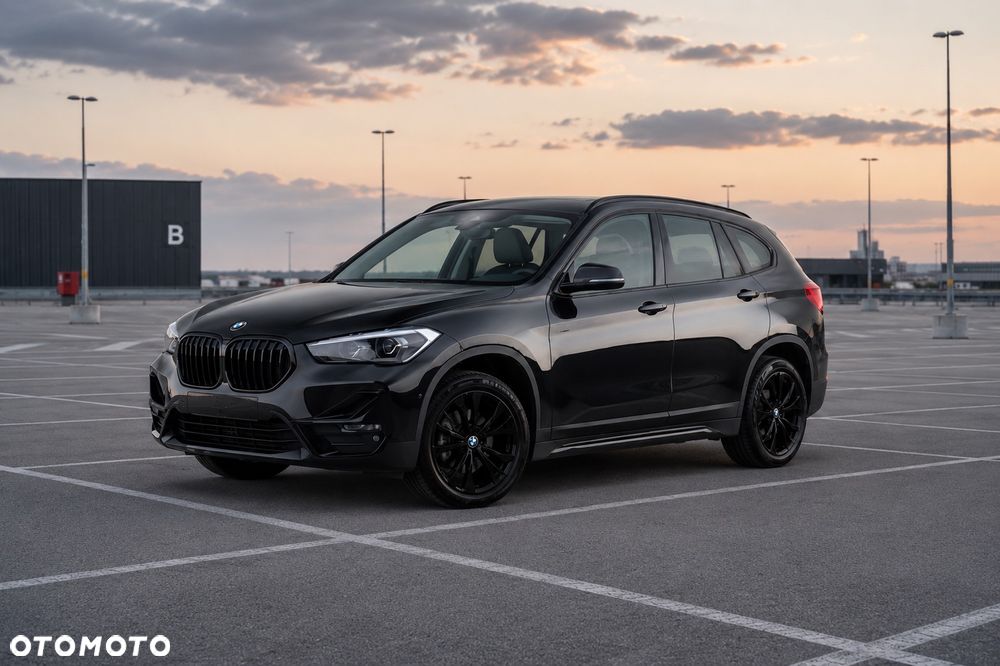 BMW X1 sDrive18i Sport Line - 1