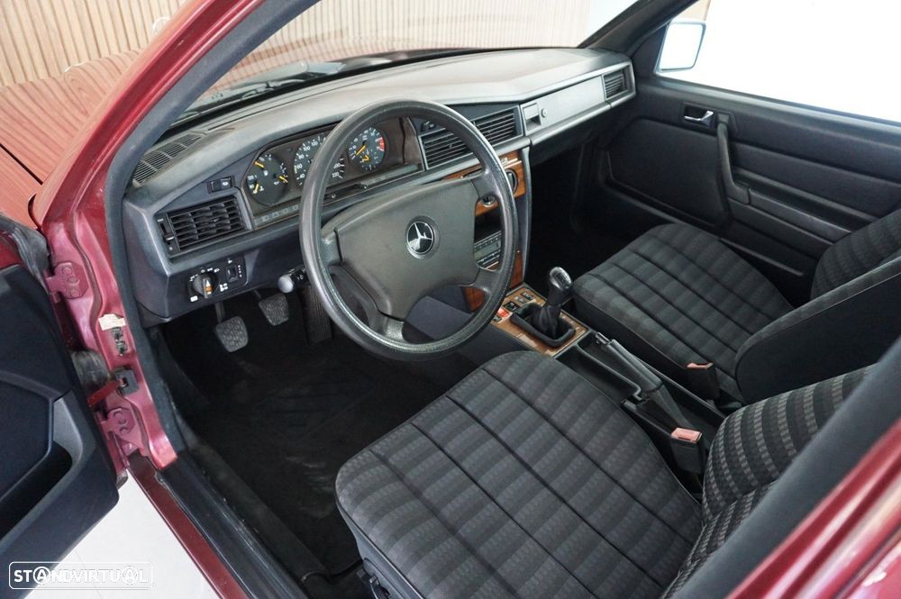 Mercedes-Benz 190 E 1.7 - 6