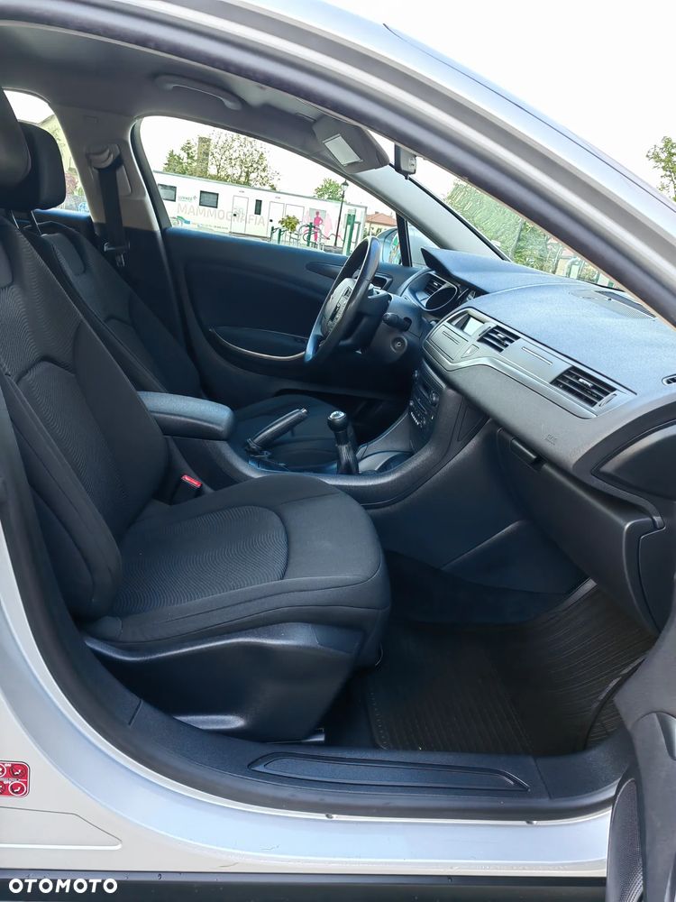 Citroën C5 II 1.8i 16V - 6