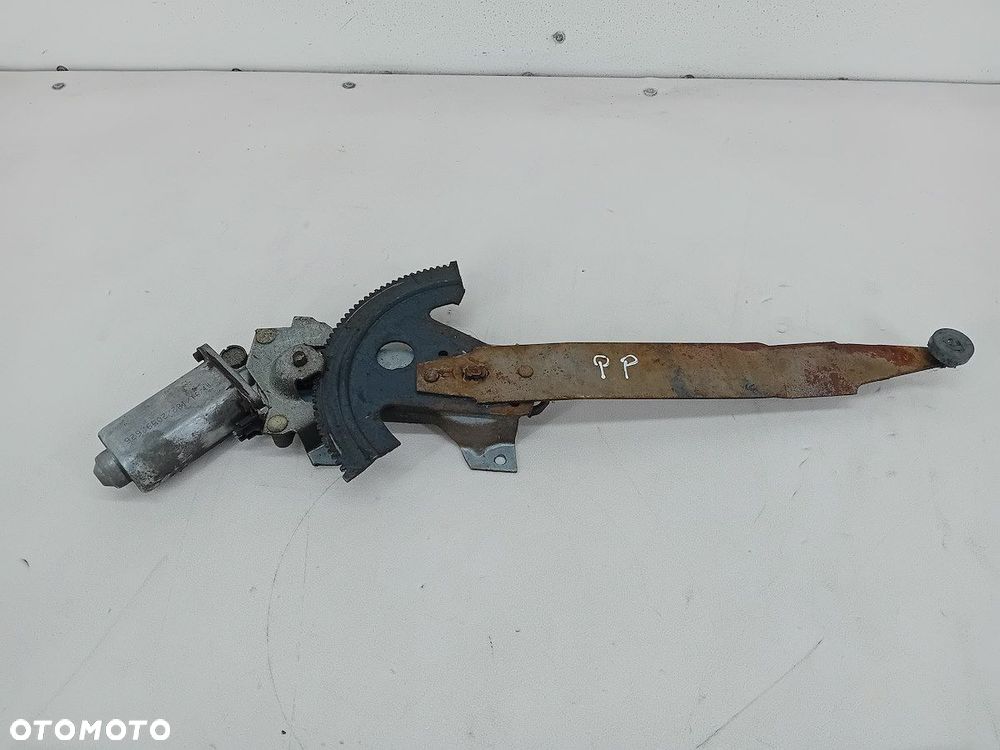 PODNOŚNIK SZYBY PRAWY PRZÓD CHEVROLET BERETTA (87-96) - 1