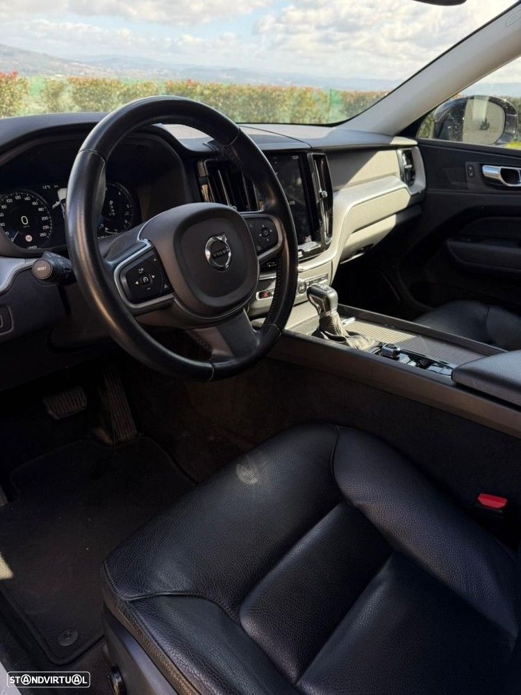 Volvo XC 60 2.0 D4 Inscription AWD Geartronic - 15