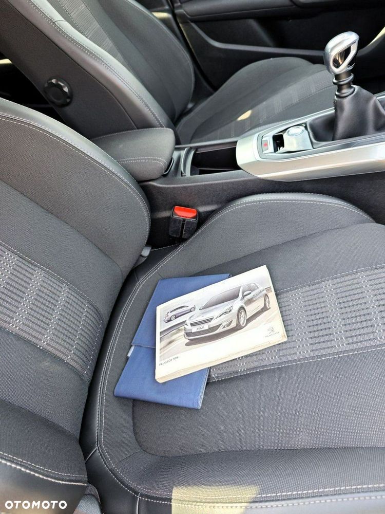 Peugeot 308 - 35