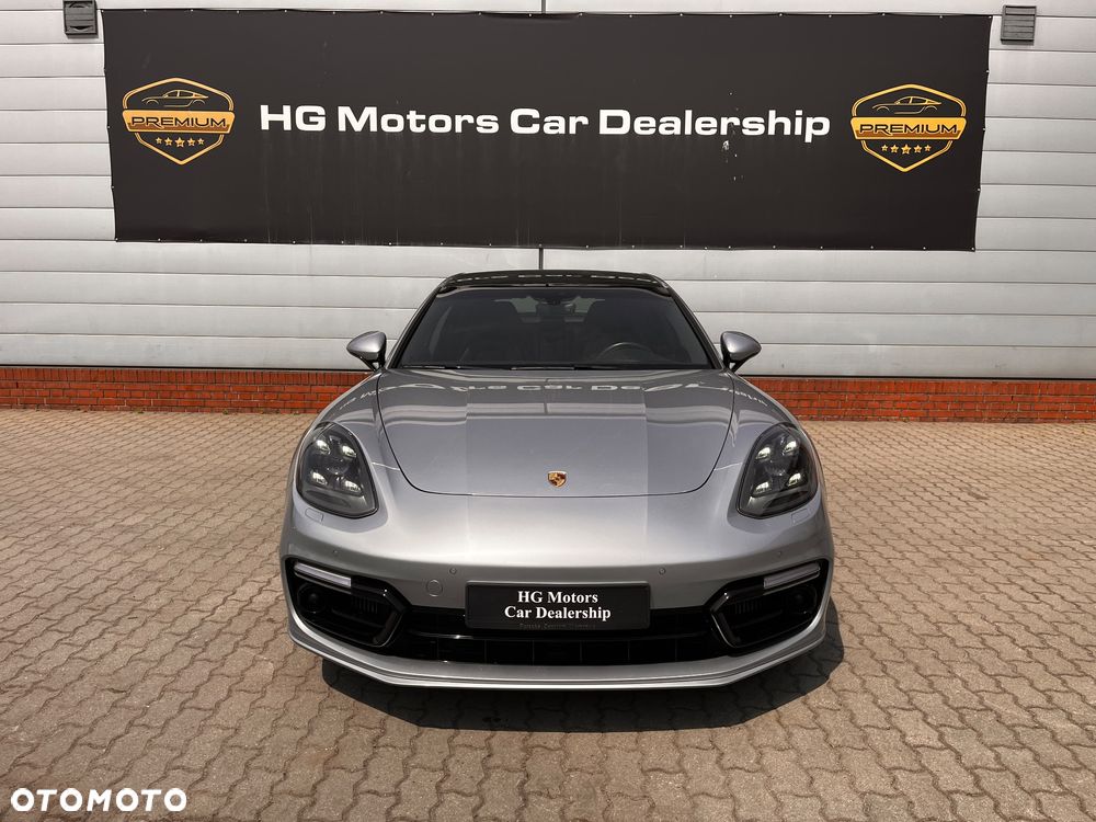 Porsche Panamera 4 - 21