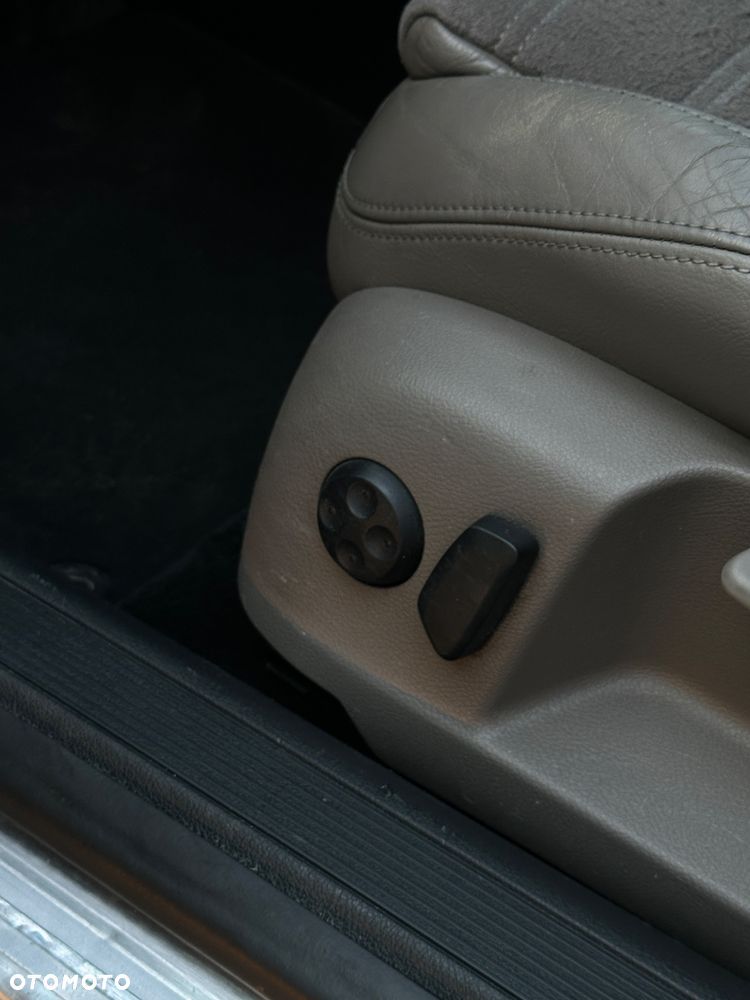 Volkswagen Passat 2.0 TDI Comfortline - 19