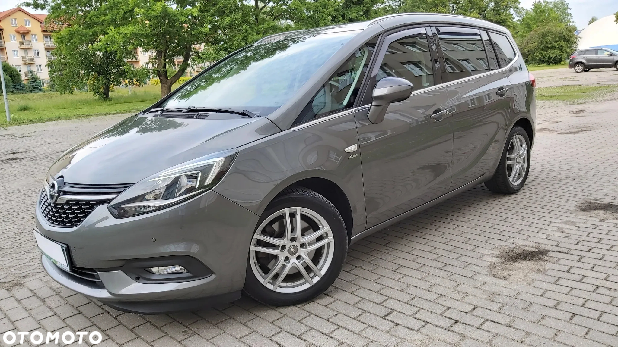Opel Zafira 2.0 D (CDTI) Automatik Business Edition - 2