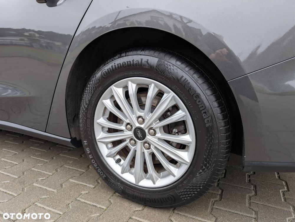 Ford Focus 1.5 EcoBlue Start-Stopp-System TITANIUM - 32