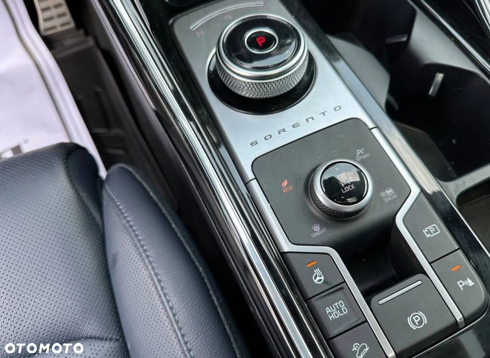 Kia Sorento 1.6T-GDI AWD OPF Platinum - 14