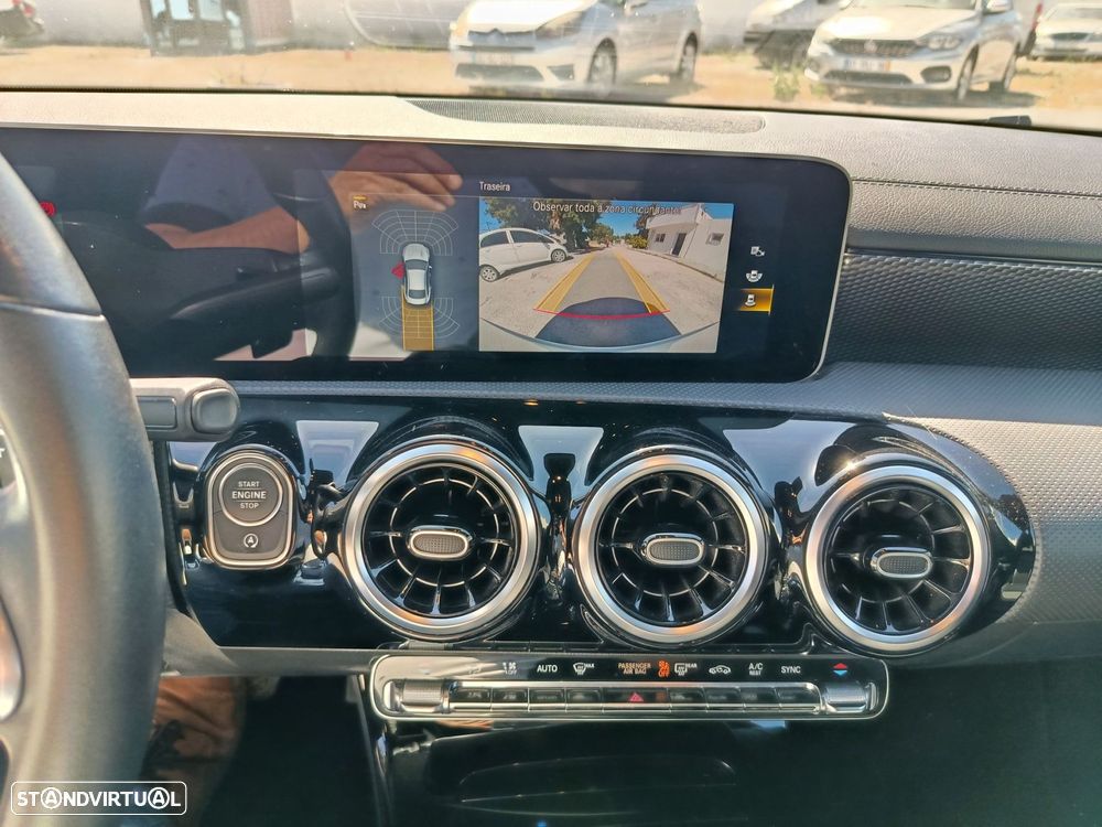 Mercedes-Benz CLA 200 - 11