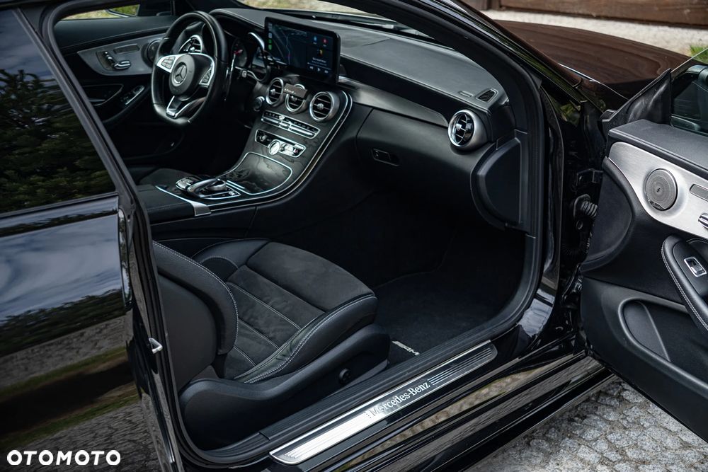 Mercedes-Benz Klasa C 200 4-Matic 9G-Tronic - 25