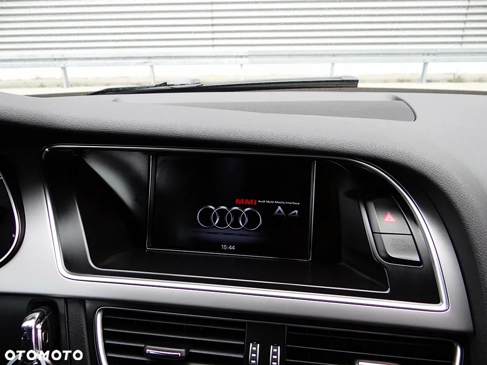 Audi A4 Avant 2.0 TDI DPF S line Sportpaket - 30