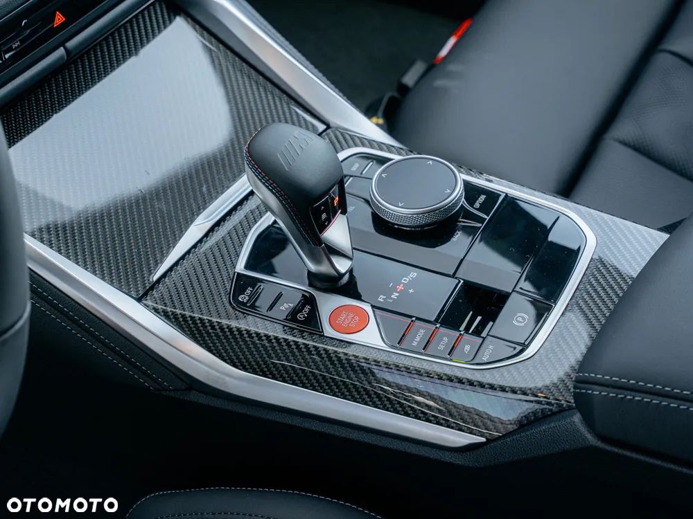 BMW M3 Competition Touring M xDrive - 12