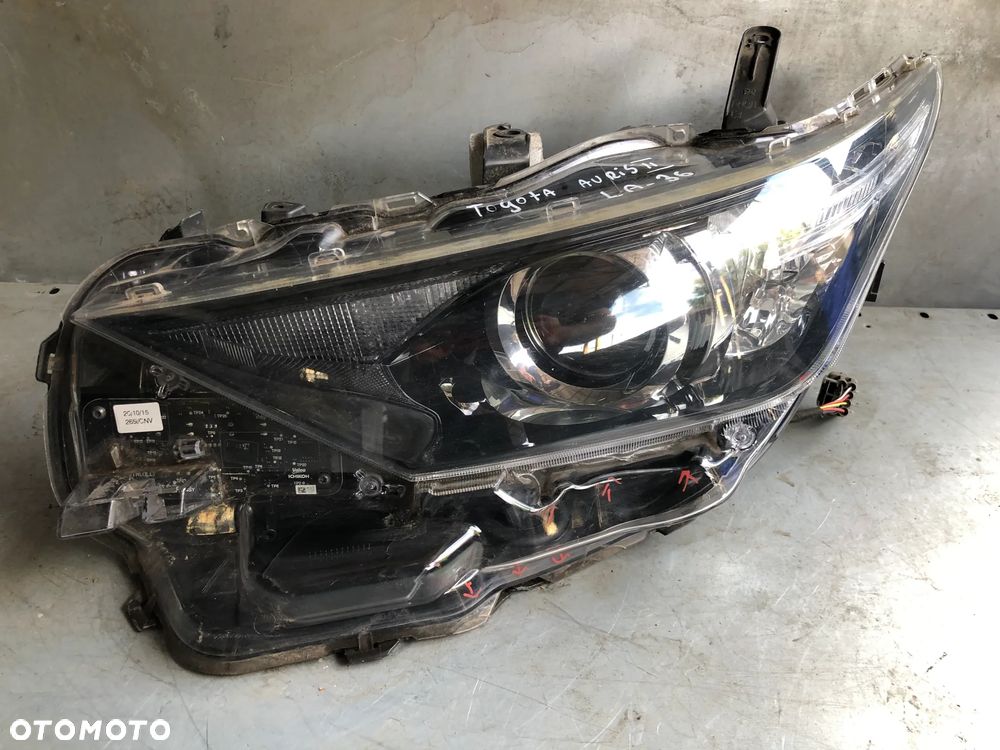 LA-36 . Lampa Lewy Przód 81150-02K30 Toyota Auris II 2015R 90070908 (2015-2018) - Gwarancja Wysyłka - 1