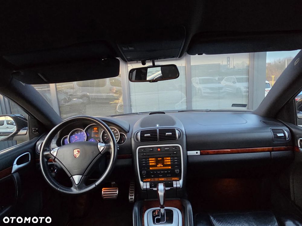Porsche Cayenne - 37