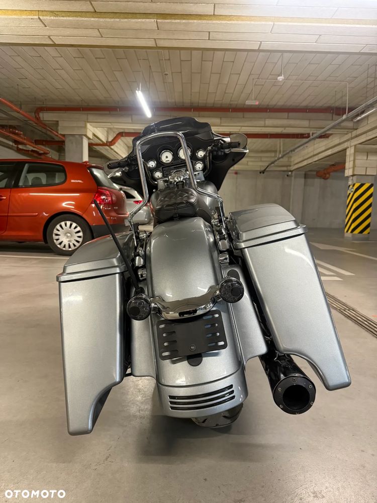 Harley-Davidson Touring Street Glide - 8