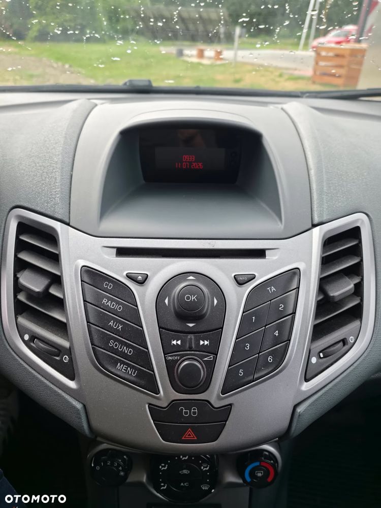 Ford Fiesta - 4