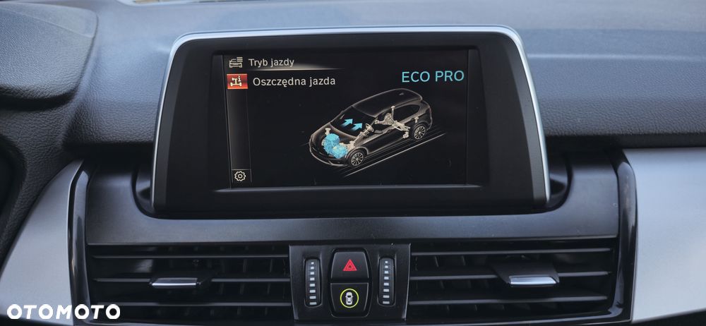 BMW Seria 2 216i Active Tourer - 19