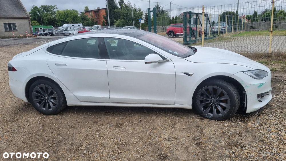 Tesla Model S 100D Allradantrieb - 9