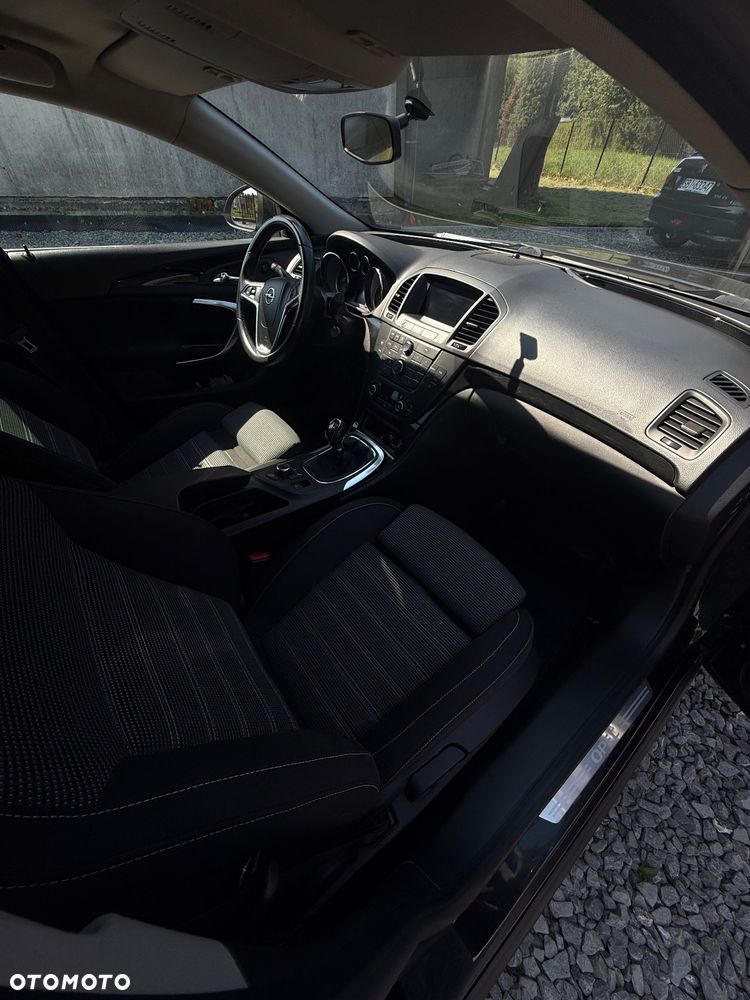 Opel Insignia 2.0 CDTI Sports Tourer - 11