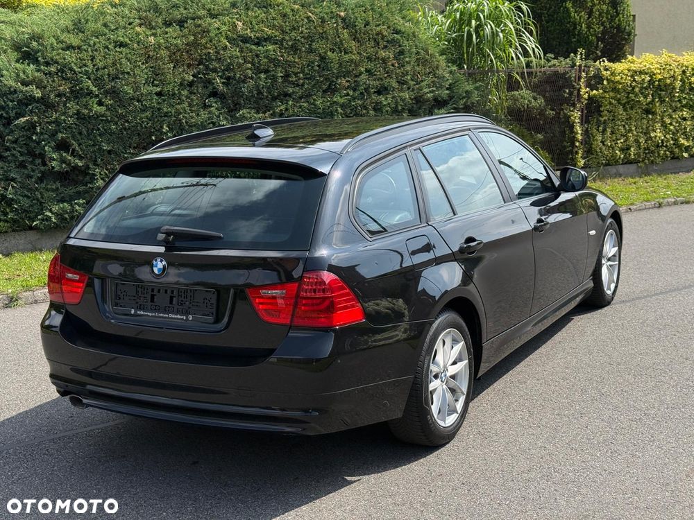 BMW Seria 3 320d - 6