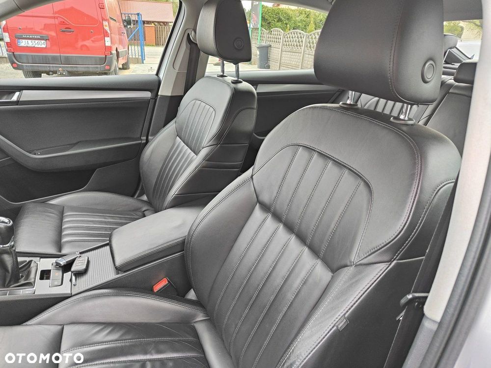 Skoda Superb 1.4 TSI Style - 14