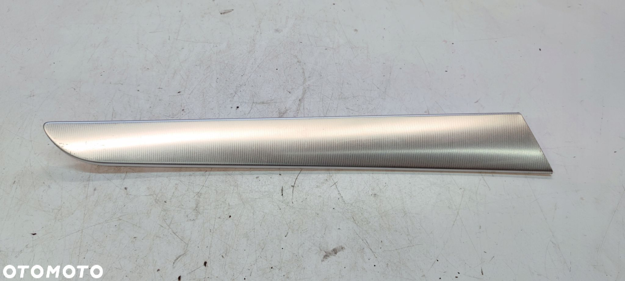 DEKOR DRZWI LEWY TYŁ AUDI A6 C6 ALLROAD 4F0867419 - 1