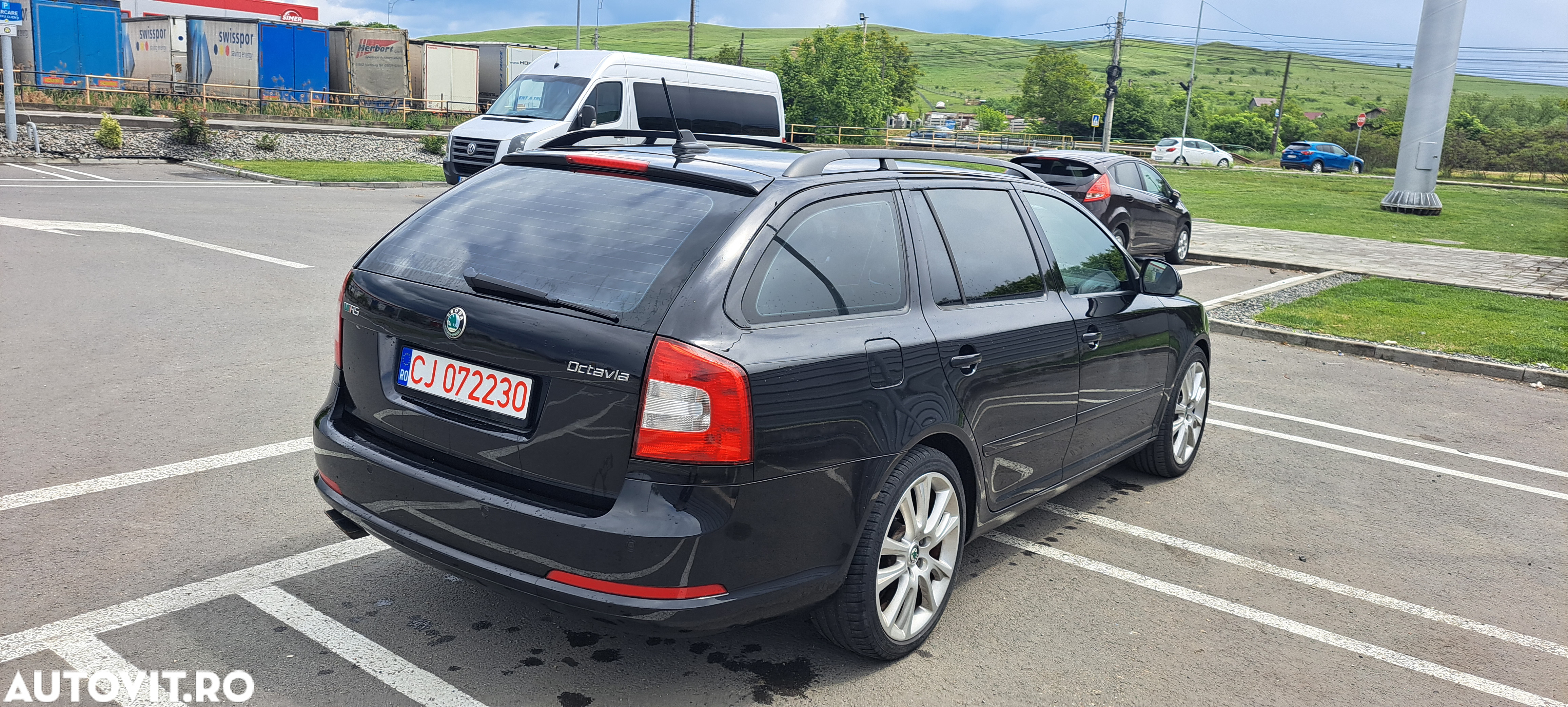 Skoda Octavia Combi 2.0 TDI RS - 16