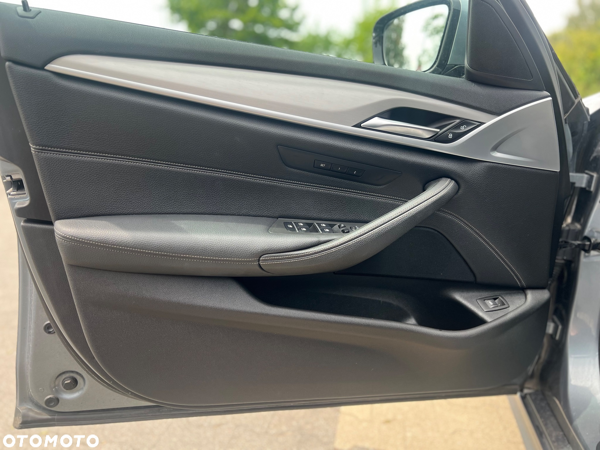 BMW Seria 5 520d M Sport - 6