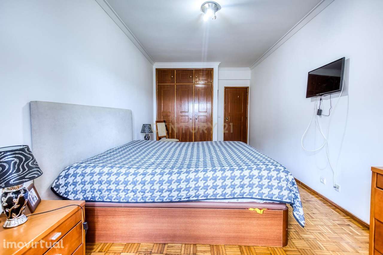 Apartamento T2 com garagem box - Algueirão Mem-Martins - Grande imagem: 5/21