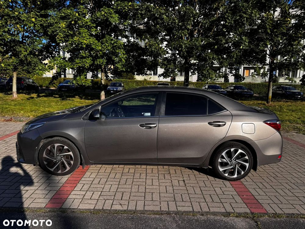 Toyota Corolla - 1