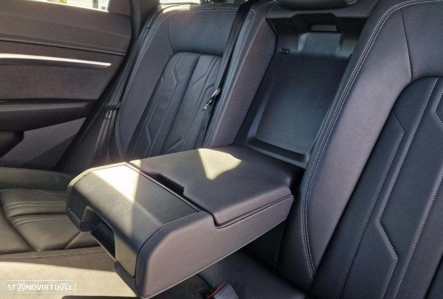 Audi Q8 e-Tron 50 quattro S line - 25