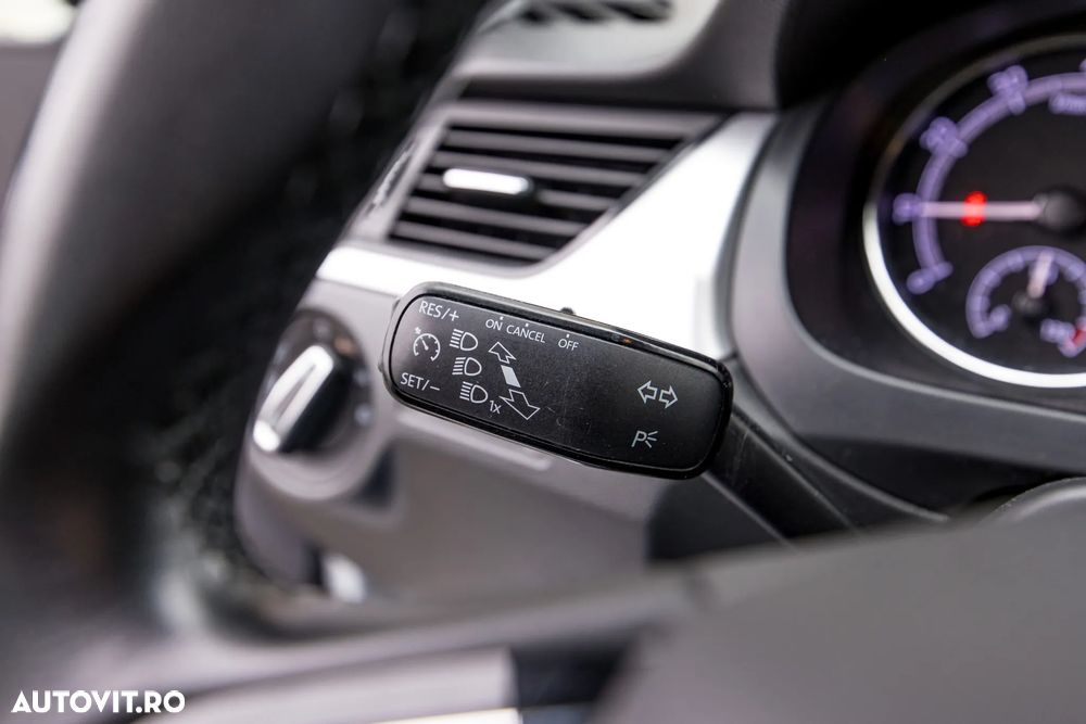 Skoda RAPID 1.0 TSI Style - 14