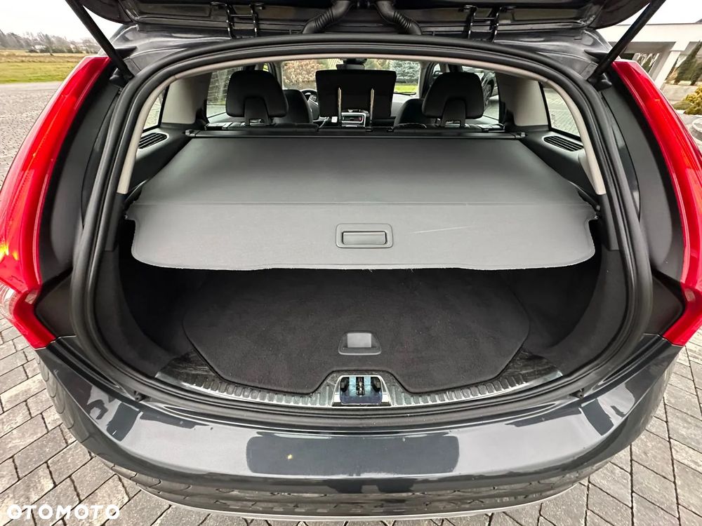 Volvo V60 D3 Drive-E Summum - 17