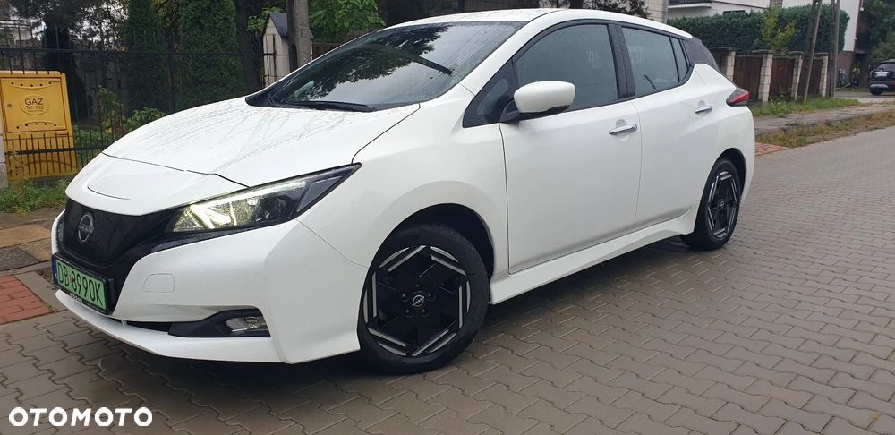 Nissan Leaf - 2