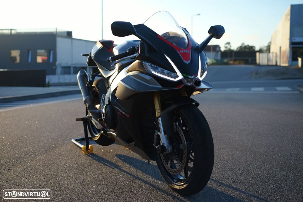 Aprilia RSV 4 - 16