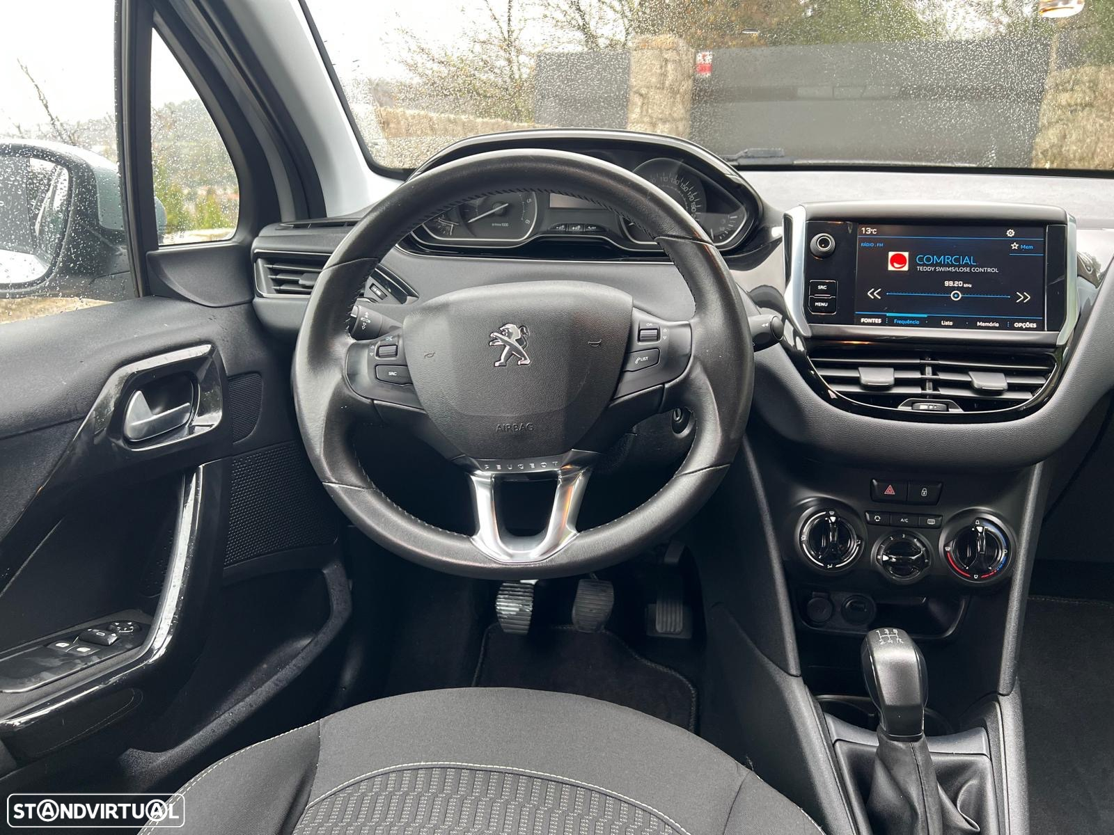 Peugeot 208 1.6 BlueHDi Style - 18