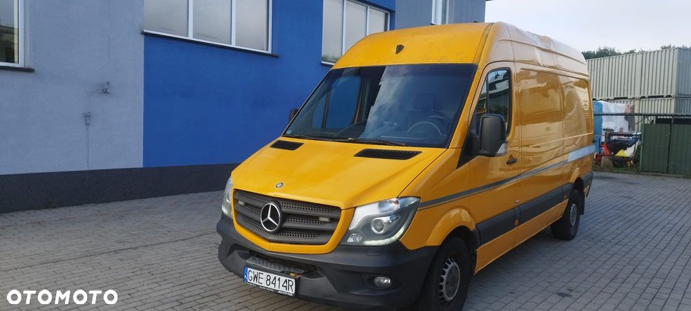 Mercedes-Benz Sprinter - 1