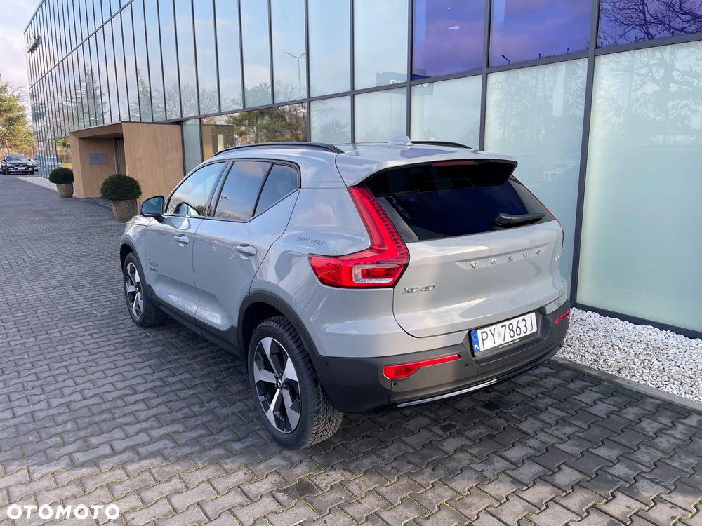 Volvo XC 40 B3 Ultra Dark - 6
