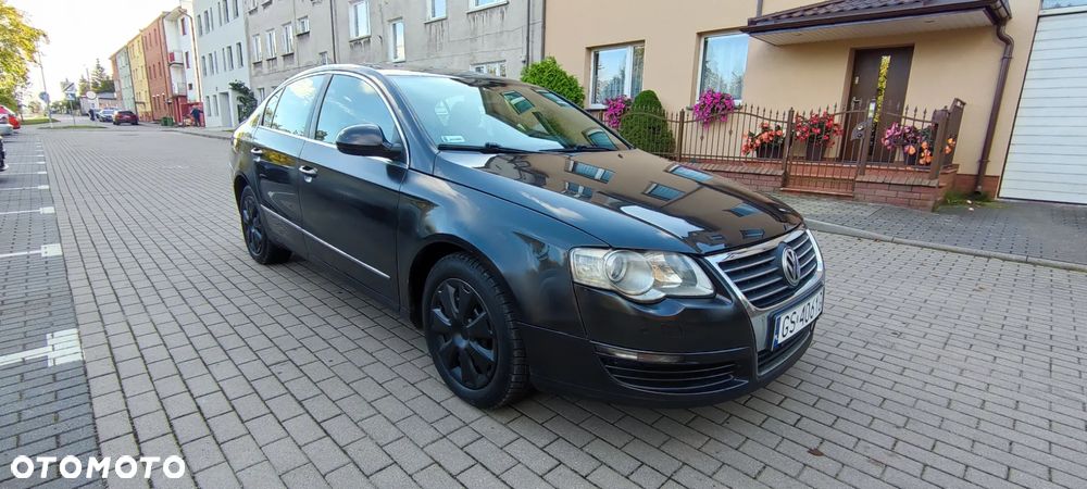 Volkswagen Passat - 3