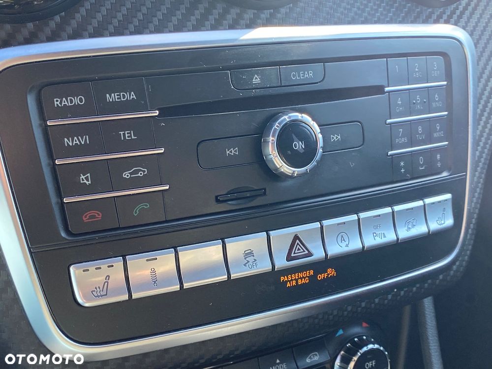 Mercedes-Benz Klasa A AMG 45 4Matic AMG Speedshift 7G-DCT - 21