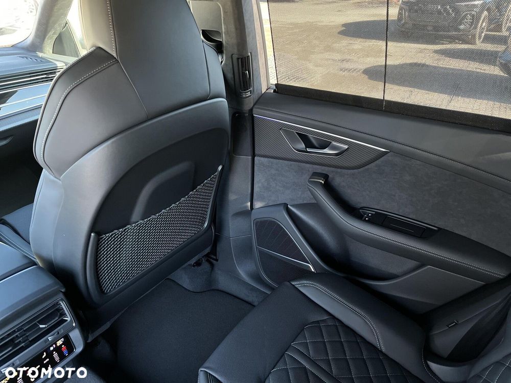 Audi Q8 - 24