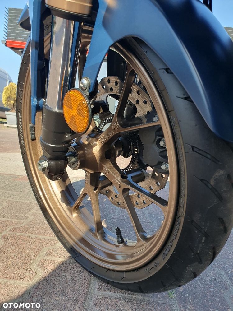 Honda CB - 18